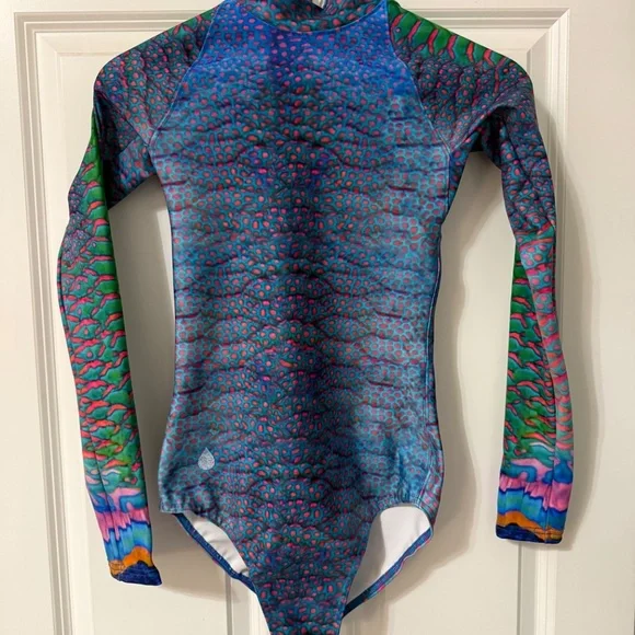 Waterlust Parrot Fish Sunsuit - Size Small - Picture 3 of 4